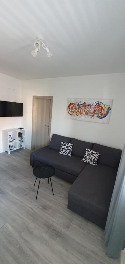 Apartments Ena Kastela Dış mekan fotoğraf
