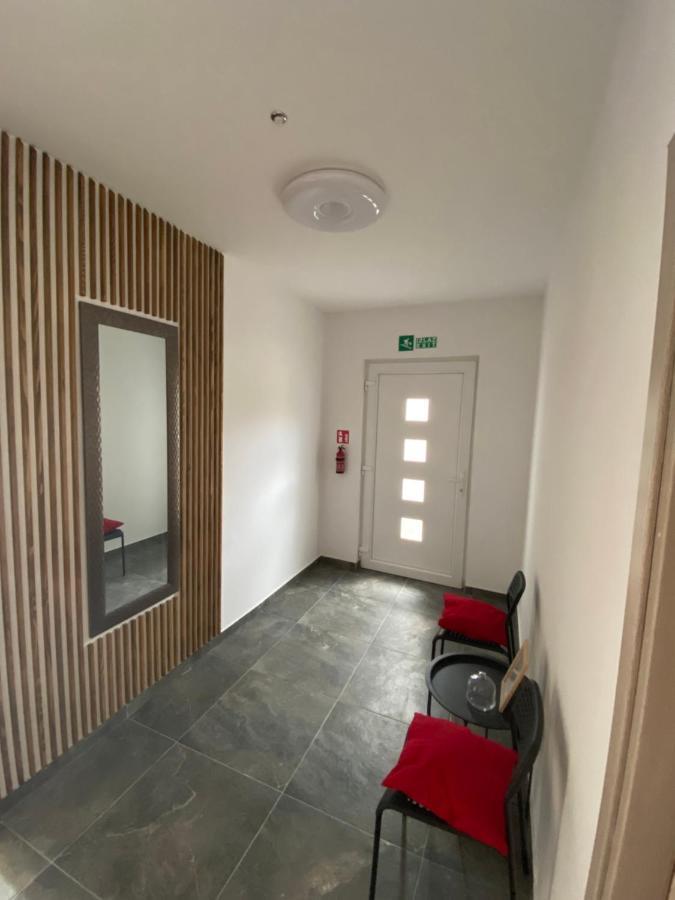 Apartments Ena Kastela Dış mekan fotoğraf