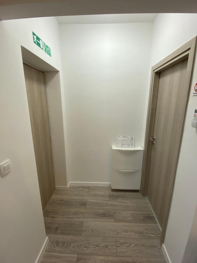 Apartments Ena Kastela Dış mekan fotoğraf