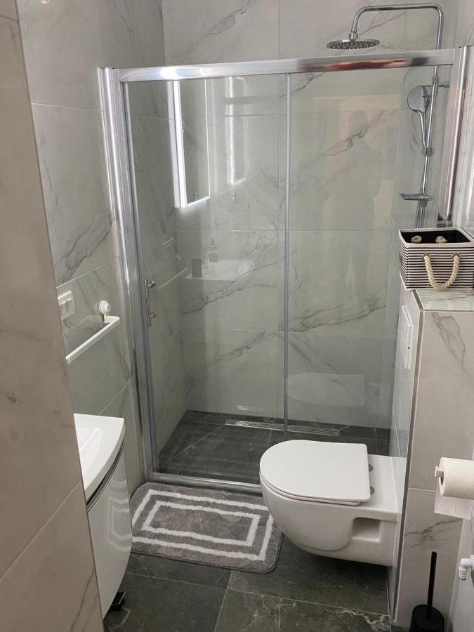 Apartments Ena Kastela Dış mekan fotoğraf